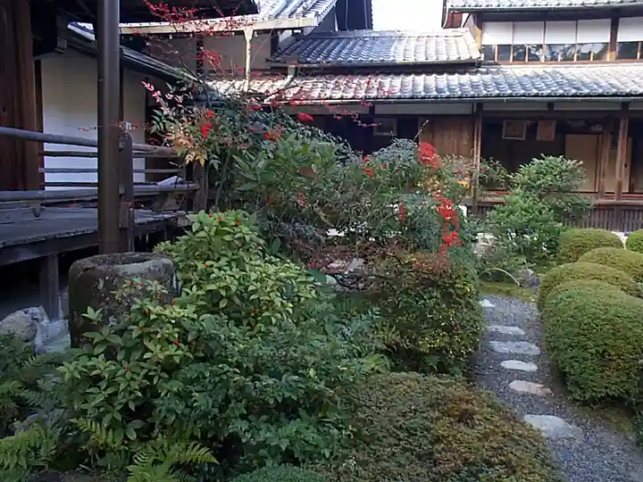 等持院の庭園