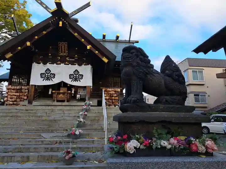 札幌諏訪神社の本殿・本堂