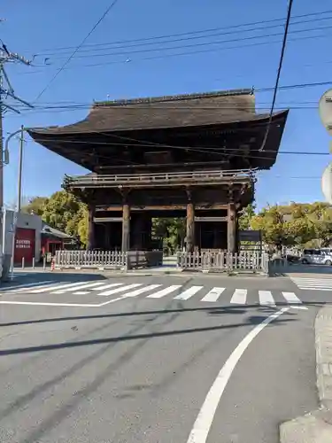 甚目寺の山門・神門