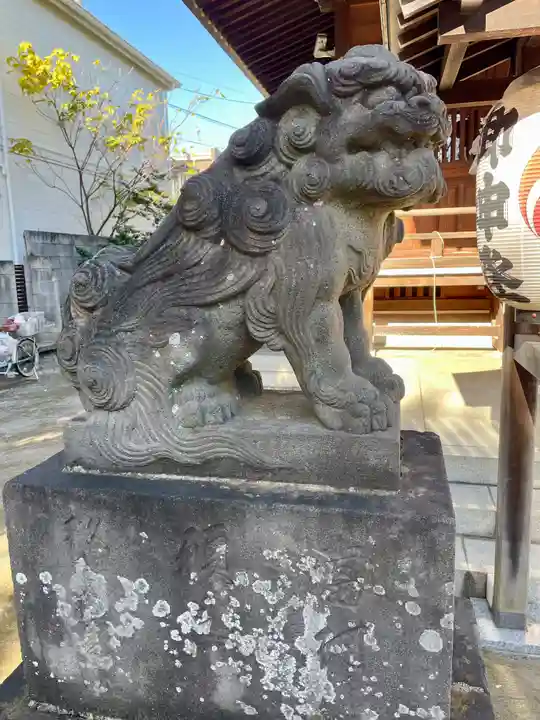 白山神社の狛犬