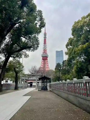 熊野神社の{uncategorized: "未分類", other: "その他", undefined: "問題あり", building: "その他建物", grave: "お墓", sacred_gate: "鳥居", guardian: "狛犬", statue: "像", buddha: "仏像", history: "歴史", nature: "自然", garden: "庭園", animal: "動物", pagoda: "塔", temizu: "手水舎", mountain_gate: "山門・神門", sanctuary: "本殿・本堂", subordinate: "末社・摂社", art: "芸術", scenery: "景色", jizo: "地蔵", ema: "絵馬", goshuin: "御朱印", omikuji: "おみくじ", items: "授与品その他", amulet: "お守り", goshuincho: "御朱印帳", eats: "食事", festival: "お祭り", votive_dance: "神楽", shichigosan: "七五三参", wedding: "結婚式", experience: "体験その他", initially: "初詣", around: "周辺", anti_infection: "感染症対策"}