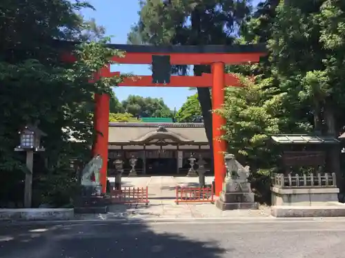 御霊神社本宮の鳥居