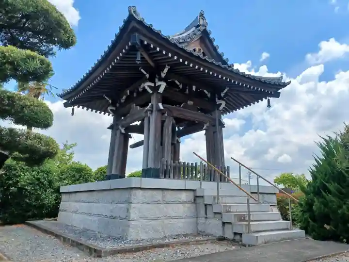 興禅寺の{uncategorized: "未分類", other: "その他", undefined: "問題あり", building: "その他建物", grave: "お墓", sacred_gate: "鳥居", guardian: "狛犬", statue: "像", buddha: "仏像", history: "歴史", nature: "自然", garden: "庭園", animal: "動物", pagoda: "塔", temizu: "手水舎", mountain_gate: "山門・神門", sanctuary: "本殿・本堂", subordinate: "末社・摂社", art: "芸術", scenery: "景色", jizo: "地蔵", ema: "絵馬", goshuin: "御朱印", omikuji: "おみくじ", items: "授与品その他", amulet: "お守り", goshuincho: "御朱印帳", eats: "食事", festival: "お祭り", votive_dance: "神楽", shichigosan: "七五三参", wedding: "結婚式", experience: "体験その他", initially: "初詣", around: "周辺", anti_infection: "感染症対策"}