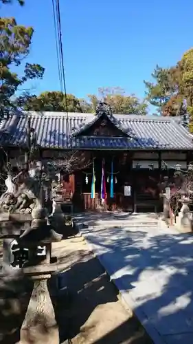 大津神社の本殿