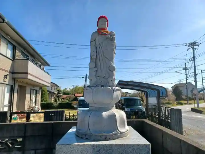 法雲寺の{uncategorized: "未分類", other: "その他", undefined: "問題あり", building: "その他建物", grave: "お墓", sacred_gate: "鳥居", guardian: "狛犬", statue: "像", buddha: "仏像", history: "歴史", nature: "自然", garden: "庭園", animal: "動物", pagoda: "塔", temizu: "手水舎", mountain_gate: "山門・神門", sanctuary: "本殿・本堂", subordinate: "末社・摂社", art: "芸術", scenery: "景色", jizo: "地蔵", ema: "絵馬", goshuin: "御朱印", omikuji: "おみくじ", items: "授与品その他", amulet: "お守り", goshuincho: "御朱印帳", eats: "食事", festival: "お祭り", votive_dance: "神楽", shichigosan: "七五三参", wedding: "結婚式", experience: "体験その他", initially: "初詣", around: "周辺", anti_infection: "感染症対策"}