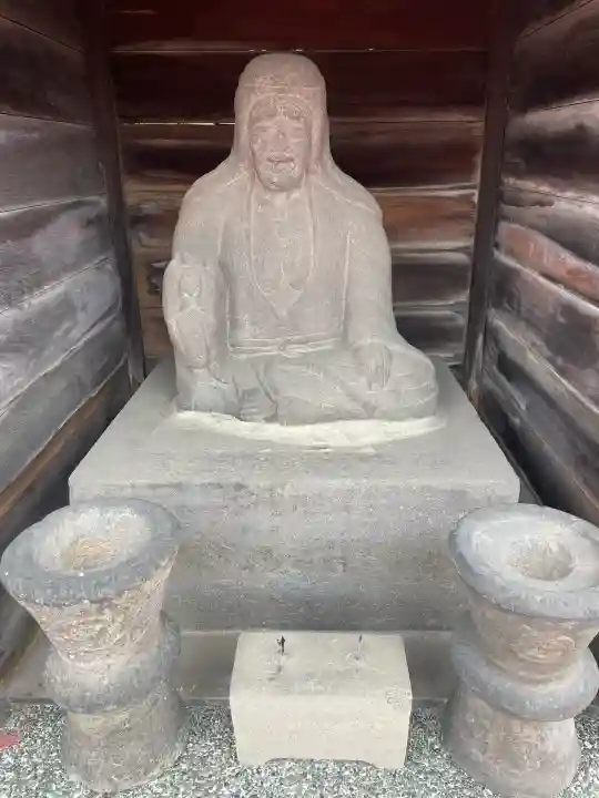 勝興寺の{uncategorized: "未分類", other: "その他", undefined: "問題あり", building: "その他建物", grave: "お墓", sacred_gate: "鳥居", guardian: "狛犬", statue: "像", buddha: "仏像", history: "歴史", nature: "自然", garden: "庭園", animal: "動物", pagoda: "塔", temizu: "手水舎", mountain_gate: "山門・神門", sanctuary: "本殿・本堂", subordinate: "末社・摂社", art: "芸術", scenery: "景色", jizo: "地蔵", ema: "絵馬", goshuin: "御朱印", omikuji: "おみくじ", items: "授与品その他", amulet: "お守り", goshuincho: "御朱印帳", eats: "食事", festival: "お祭り", votive_dance: "神楽", shichigosan: "七五三参", wedding: "結婚式", experience: "体験その他", initially: "初詣", around: "周辺", anti_infection: "感染症対策"}