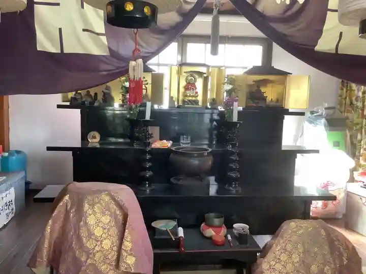 畑中地蔵の本殿・本堂