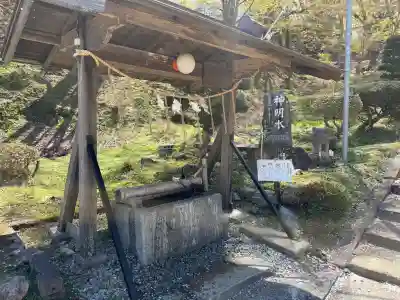 三春大神宮の{uncategorized: "未分類", other: "その他", undefined: "問題あり", building: "その他建物", grave: "お墓", sacred_gate: "鳥居", guardian: "狛犬", statue: "像", buddha: "仏像", history: "歴史", nature: "自然", garden: "庭園", animal: "動物", pagoda: "塔", temizu: "手水舎", mountain_gate: "山門・神門", sanctuary: "本殿・本堂", subordinate: "末社・摂社", art: "芸術", scenery: "景色", jizo: "地蔵", ema: "絵馬", goshuin: "御朱印", omikuji: "おみくじ", items: "授与品その他", amulet: "お守り", goshuincho: "御朱印帳", eats: "食事", festival: "お祭り", votive_dance: "神楽", shichigosan: "七五三参", wedding: "結婚式", experience: "体験その他", initially: "初詣", around: "周辺", anti_infection: "感染症対策"}