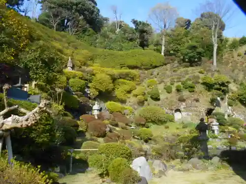 仏行寺（佛行寺）の庭園