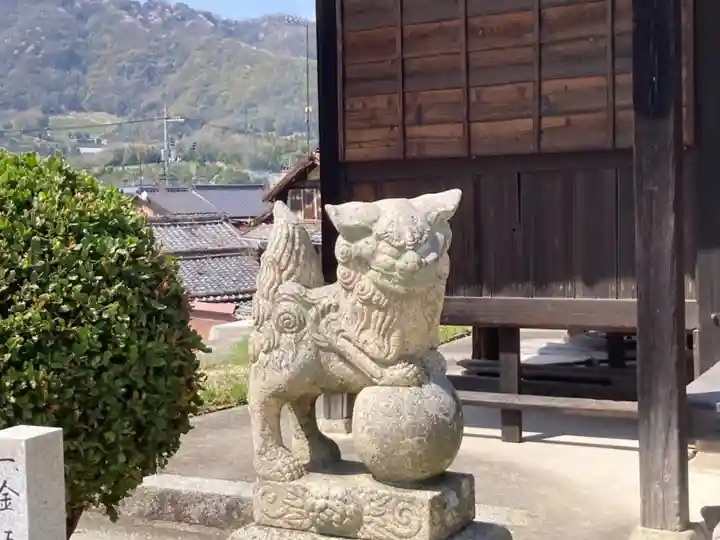 穀神社の狛犬