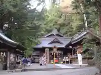 新倉富士浅間神社の本殿・本堂