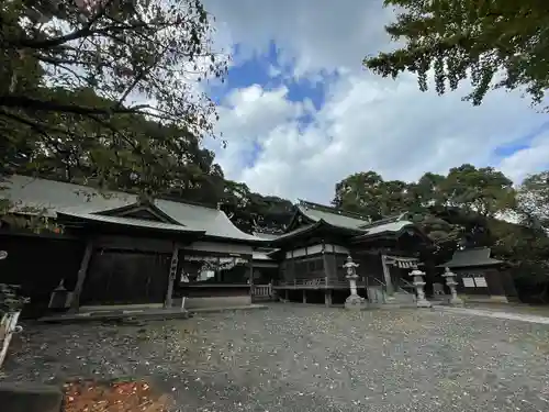 白髭神社の本殿