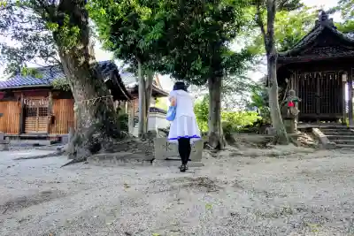 藤野稲荷神社の{uncategorized: "未分類", other: "その他", undefined: "問題あり", building: "その他建物", grave: "お墓", sacred_gate: "鳥居", guardian: "狛犬", statue: "像", buddha: "仏像", history: "歴史", nature: "自然", garden: "庭園", animal: "動物", pagoda: "塔", temizu: "手水舎", mountain_gate: "山門・神門", sanctuary: "本殿・本堂", subordinate: "末社・摂社", art: "芸術", scenery: "景色", jizo: "地蔵", ema: "絵馬", goshuin: "御朱印", omikuji: "おみくじ", items: "授与品その他", amulet: "お守り", goshuincho: "御朱印帳", eats: "食事", festival: "お祭り", votive_dance: "神楽", shichigosan: "七五三参", wedding: "結婚式", experience: "体験その他", initially: "初詣", around: "周辺", anti_infection: "感染症対策"}