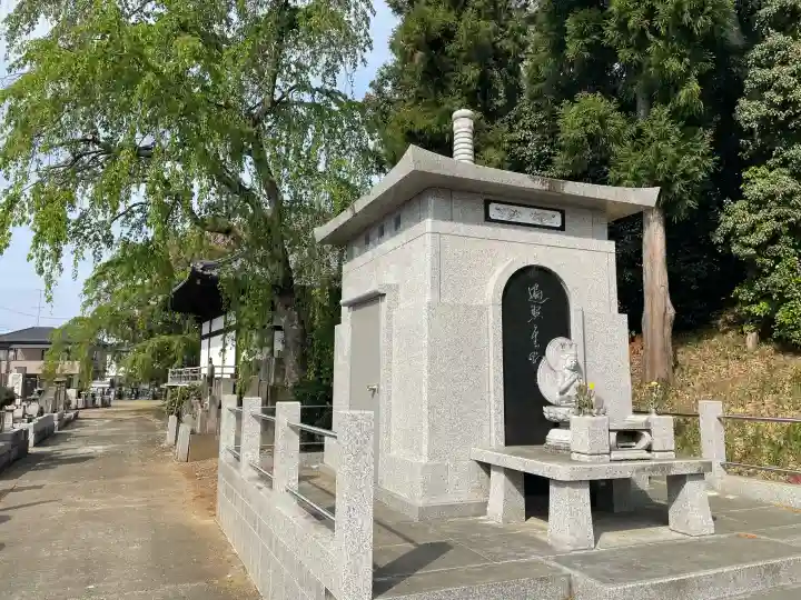 大正寺の{uncategorized: "未分類", other: "その他", undefined: "問題あり", building: "その他建物", grave: "お墓", sacred_gate: "鳥居", guardian: "狛犬", statue: "像", buddha: "仏像", history: "歴史", nature: "自然", garden: "庭園", animal: "動物", pagoda: "塔", temizu: "手水舎", mountain_gate: "山門・神門", sanctuary: "本殿・本堂", subordinate: "末社・摂社", art: "芸術", scenery: "景色", jizo: "地蔵", ema: "絵馬", goshuin: "御朱印", omikuji: "おみくじ", items: "授与品その他", amulet: "お守り", goshuincho: "御朱印帳", eats: "食事", festival: "お祭り", votive_dance: "神楽", shichigosan: "七五三参", wedding: "結婚式", experience: "体験その他", initially: "初詣", around: "周辺", anti_infection: "感染症対策"}