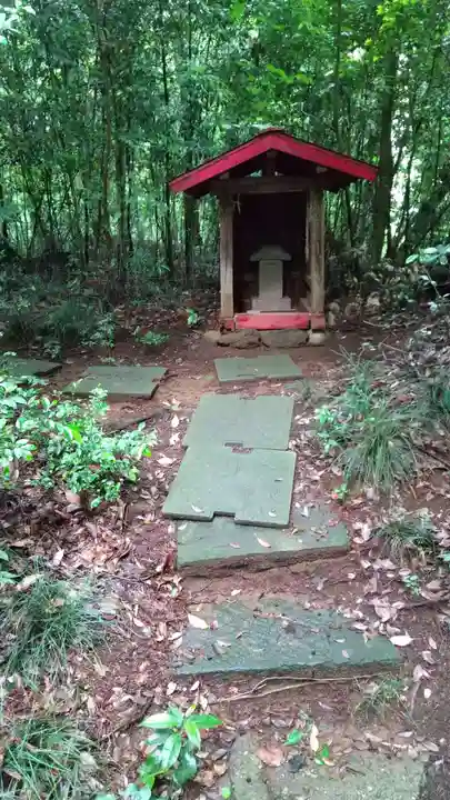 皇産霊神社の末社・摂社