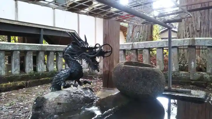 早池峯神社の手水舎