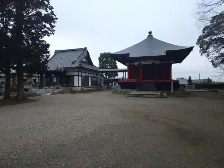 観音寺の本殿・本堂
