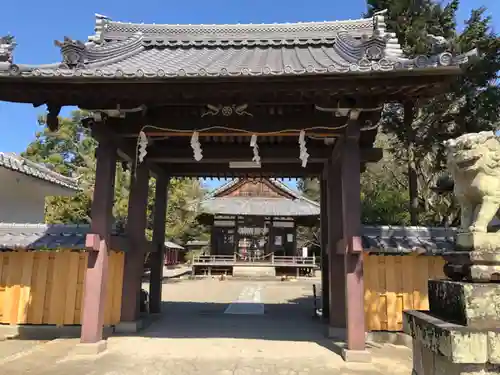 老杉神社の山門・神門