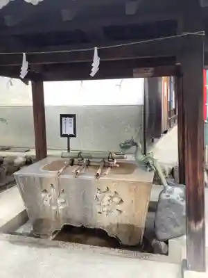 新羅神社の手水舎