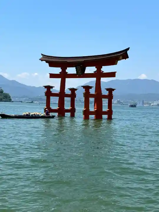 厳島神社(広島県)