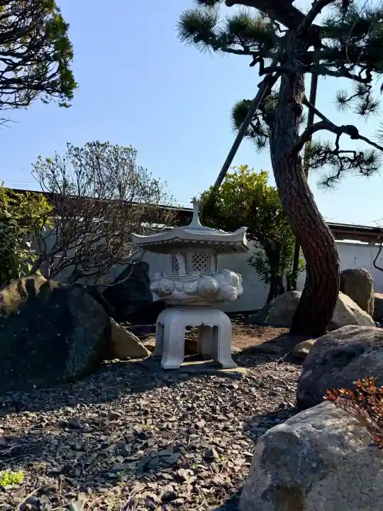 妙見寺の{uncategorized: "未分類", other: "その他", undefined: "問題あり", building: "その他建物", grave: "お墓", sacred_gate: "鳥居", guardian: "狛犬", statue: "像", buddha: "仏像", history: "歴史", nature: "自然", garden: "庭園", animal: "動物", pagoda: "塔", temizu: "手水舎", mountain_gate: "山門・神門", sanctuary: "本殿・本堂", subordinate: "末社・摂社", art: "芸術", scenery: "景色", jizo: "地蔵", ema: "絵馬", goshuin: "御朱印", omikuji: "おみくじ", items: "授与品その他", amulet: "お守り", goshuincho: "御朱印帳", eats: "食事", festival: "お祭り", votive_dance: "神楽", shichigosan: "七五三参", wedding: "結婚式", experience: "体験その他", initially: "初詣", around: "周辺", anti_infection: "感染症対策"}