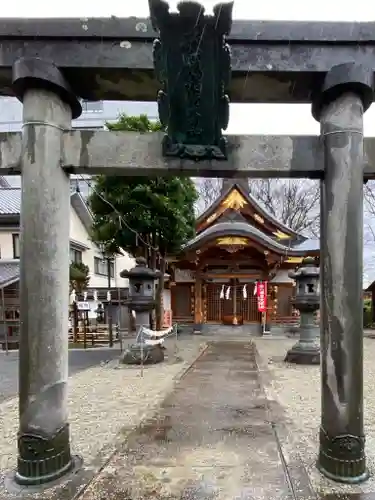 歌懸稲荷神社の鳥居