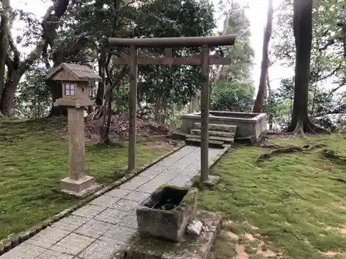 日本唯一香辛料の神　波自加彌神社の末社