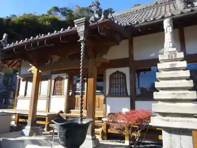 薬王寺の本殿・本堂