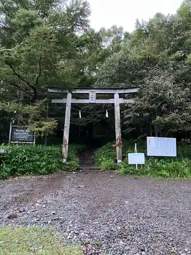 蓼科神社奥社(長野県)