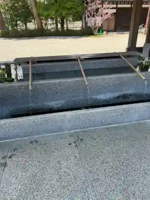 射水神社の手水舎