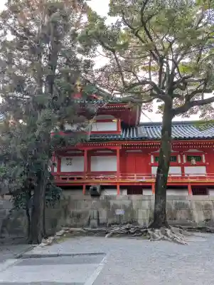 石清水八幡宮の{uncategorized: "未分類", other: "その他", undefined: "問題あり", building: "その他建物", grave: "お墓", sacred_gate: "鳥居", guardian: "狛犬", statue: "像", buddha: "仏像", history: "歴史", nature: "自然", garden: "庭園", animal: "動物", pagoda: "塔", temizu: "手水舎", mountain_gate: "山門・神門", sanctuary: "本殿・本堂", subordinate: "末社・摂社", art: "芸術", scenery: "景色", jizo: "地蔵", ema: "絵馬", goshuin: "御朱印", omikuji: "おみくじ", items: "授与品その他", amulet: "お守り", goshuincho: "御朱印帳", eats: "食事", festival: "お祭り", votive_dance: "神楽", shichigosan: "七五三参", wedding: "結婚式", experience: "体験その他", initially: "初詣", around: "周辺", anti_infection: "感染症対策"}
