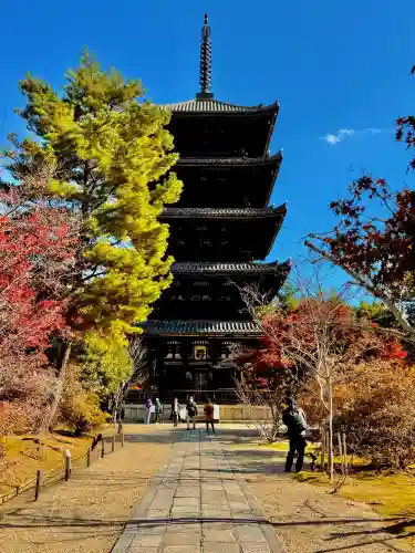 仁和寺の{uncategorized: "未分類", other: "その他", undefined: "問題あり", building: "その他建物", grave: "お墓", sacred_gate: "鳥居", guardian: "狛犬", statue: "像", buddha: "仏像", history: "歴史", nature: "自然", garden: "庭園", animal: "動物", pagoda: "塔", temizu: "手水舎", mountain_gate: "山門・神門", sanctuary: "本殿・本堂", subordinate: "末社・摂社", art: "芸術", scenery: "景色", jizo: "地蔵", ema: "絵馬", goshuin: "御朱印", omikuji: "おみくじ", items: "授与品その他", amulet: "お守り", goshuincho: "御朱印帳", eats: "食事", festival: "お祭り", votive_dance: "神楽", shichigosan: "七五三参", wedding: "結婚式", experience: "体験その他", initially: "初詣", around: "周辺", anti_infection: "感染症対策"}