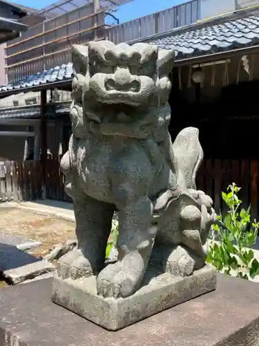 出雲路幸神社の狛犬