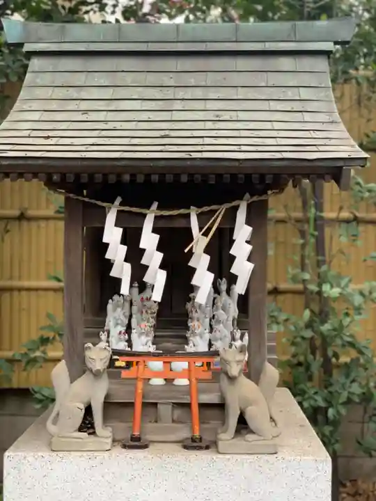 天沼八幡神社の末社・摂社