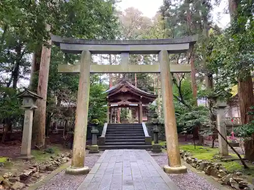 彌彦神社の鳥居