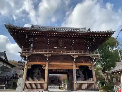 勝行院(法海寺)の山門