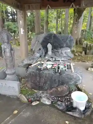 如法寺(鳥追観音)の手水舎