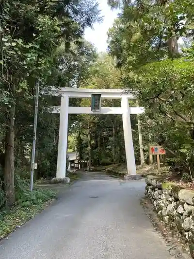 雄山神社前立社壇の鳥居