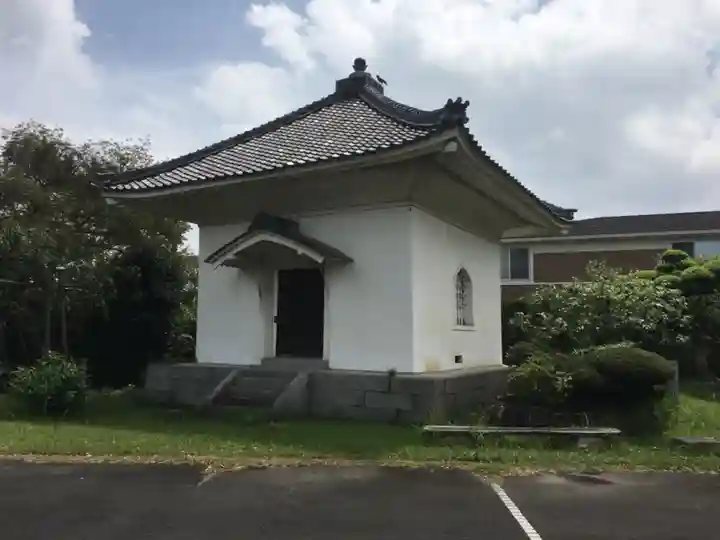 上宮寺の本殿・本堂