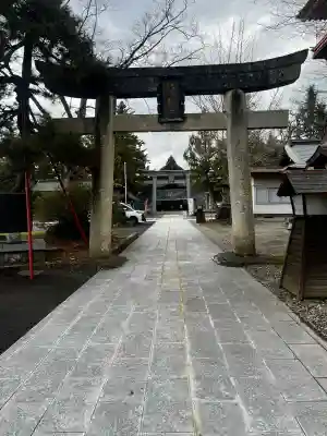 谷地八幡宮の{uncategorized: "未分類", other: "その他", undefined: "問題あり", building: "その他建物", grave: "お墓", sacred_gate: "鳥居", guardian: "狛犬", statue: "像", buddha: "仏像", history: "歴史", nature: "自然", garden: "庭園", animal: "動物", pagoda: "塔", temizu: "手水舎", mountain_gate: "山門・神門", sanctuary: "本殿・本堂", subordinate: "末社・摂社", art: "芸術", scenery: "景色", jizo: "地蔵", ema: "絵馬", goshuin: "御朱印", omikuji: "おみくじ", items: "授与品その他", amulet: "お守り", goshuincho: "御朱印帳", eats: "食事", festival: "お祭り", votive_dance: "神楽", shichigosan: "七五三参", wedding: "結婚式", experience: "体験その他", initially: "初詣", around: "周辺", anti_infection: "感染症対策"}
