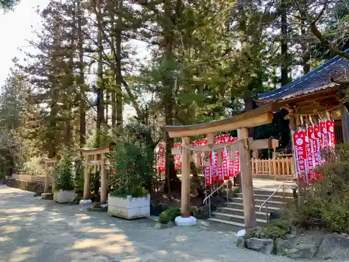 大崎八幡宮の{uncategorized: "未分類", other: "その他", undefined: "問題あり", building: "その他建物", grave: "お墓", sacred_gate: "鳥居", guardian: "狛犬", statue: "像", buddha: "仏像", history: "歴史", nature: "自然", garden: "庭園", animal: "動物", pagoda: "塔", temizu: "手水舎", mountain_gate: "山門・神門", sanctuary: "本殿・本堂", subordinate: "末社・摂社", art: "芸術", scenery: "景色", jizo: "地蔵", ema: "絵馬", goshuin: "御朱印", omikuji: "おみくじ", items: "授与品その他", amulet: "お守り", goshuincho: "御朱印帳", eats: "食事", festival: "お祭り", votive_dance: "神楽", shichigosan: "七五三参", wedding: "結婚式", experience: "体験その他", initially: "初詣", around: "周辺", anti_infection: "感染症対策"}