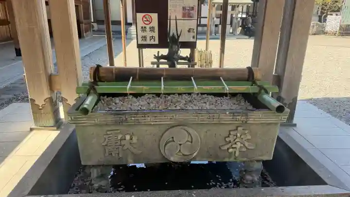 宇都宮二荒山神社の{uncategorized: "未分類", other: "その他", undefined: "問題あり", building: "その他建物", grave: "お墓", sacred_gate: "鳥居", guardian: "狛犬", statue: "像", buddha: "仏像", history: "歴史", nature: "自然", garden: "庭園", animal: "動物", pagoda: "塔", temizu: "手水舎", mountain_gate: "山門・神門", sanctuary: "本殿・本堂", subordinate: "末社・摂社", art: "芸術", scenery: "景色", jizo: "地蔵", ema: "絵馬", goshuin: "御朱印", omikuji: "おみくじ", items: "授与品その他", amulet: "お守り", goshuincho: "御朱印帳", eats: "食事", festival: "お祭り", votive_dance: "神楽", shichigosan: "七五三参", wedding: "結婚式", experience: "体験その他", initially: "初詣", around: "周辺", anti_infection: "感染症対策"}