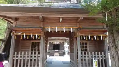淺間神社（忍野八海）の山門・神門
