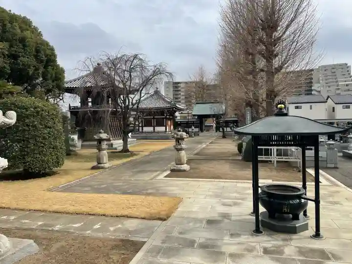 日乗院の{uncategorized: "未分類", other: "その他", undefined: "問題あり", building: "その他建物", grave: "お墓", sacred_gate: "鳥居", guardian: "狛犬", statue: "像", buddha: "仏像", history: "歴史", nature: "自然", garden: "庭園", animal: "動物", pagoda: "塔", temizu: "手水舎", mountain_gate: "山門・神門", sanctuary: "本殿・本堂", subordinate: "末社・摂社", art: "芸術", scenery: "景色", jizo: "地蔵", ema: "絵馬", goshuin: "御朱印", omikuji: "おみくじ", items: "授与品その他", amulet: "お守り", goshuincho: "御朱印帳", eats: "食事", festival: "お祭り", votive_dance: "神楽", shichigosan: "七五三参", wedding: "結婚式", experience: "体験その他", initially: "初詣", around: "周辺", anti_infection: "感染症対策"}