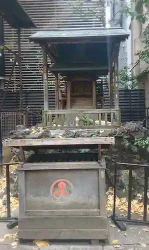 稲荷鬼王神社の末社・摂社