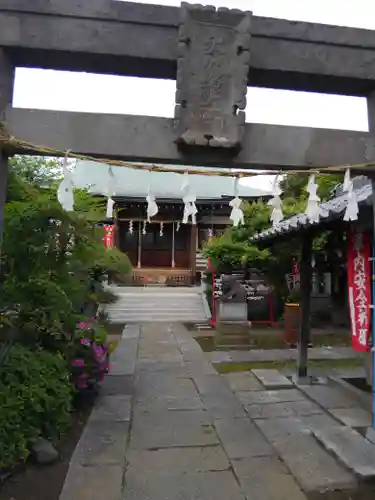 木曽根氷川神社の鳥居