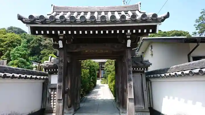妙大寺の山門・神門