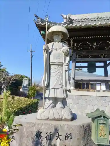 太平寺の像