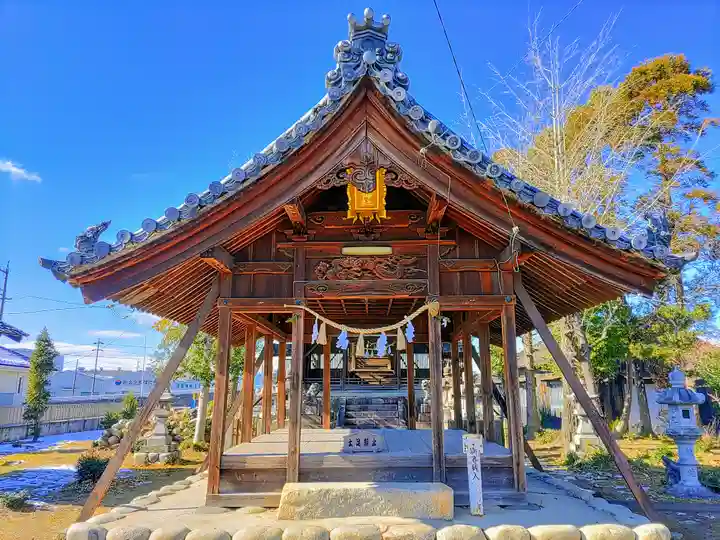 室原神社(萩原町串作)の本殿・本堂