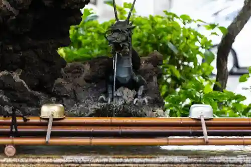 白山神社の手水舎